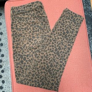 American Eagle Cheetah Print jeans